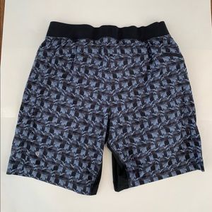 Lululemon shorts. MSHXL-2